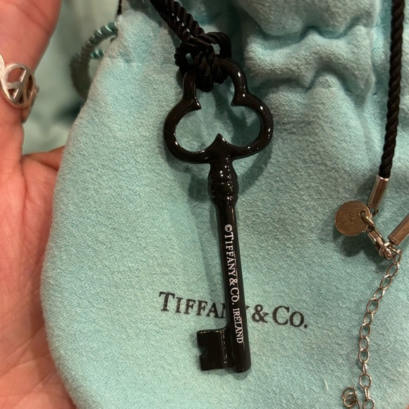 Tiffany & co key pendant - Picture 3 of 3